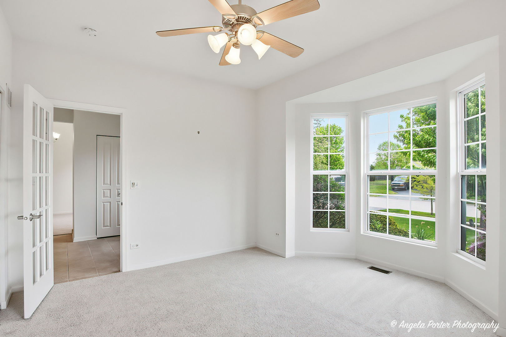 2605 PARKER Lane