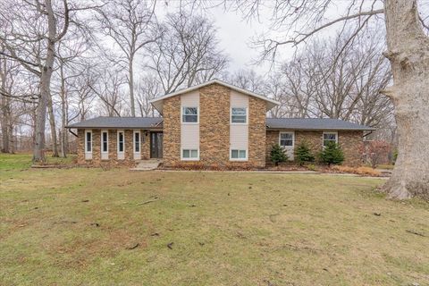 Photo of 112 Gregory Lane, Lexington, IL 61753 (MLS # 12524660)