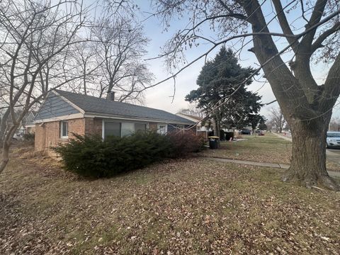 Tiny photo for 17056 Burnham Avenue, Lansing, IL 60438 (MLS # 12541210)