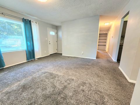 Tiny photo for 22526 Jeffrey Avenue, Sauk Village, IL 60411 (MLS # 12492814)
