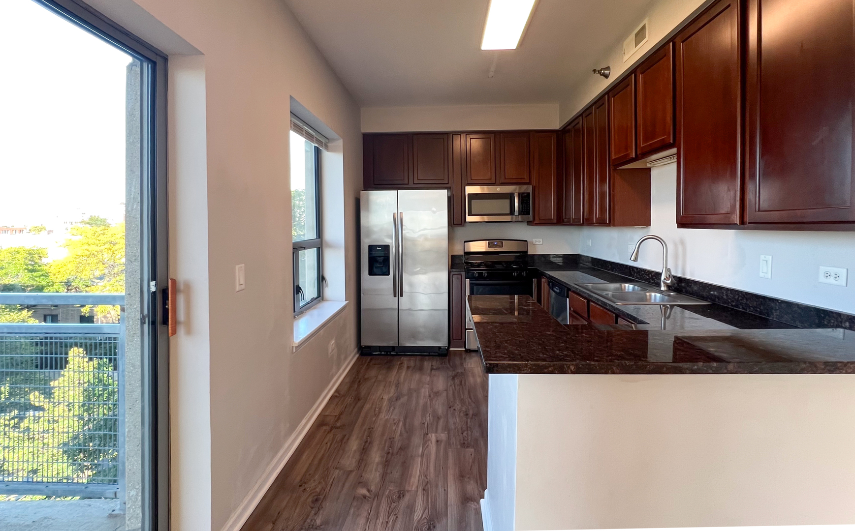 100 N Hermitage Avenue 508