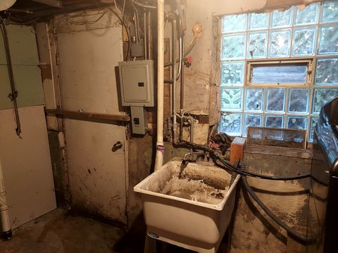 Tiny photo for 9834 S oglesby Street, Chicago, IL 60617 (MLS # 12459734)