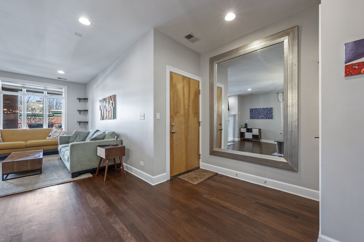 1025 W MONROE Street 3W