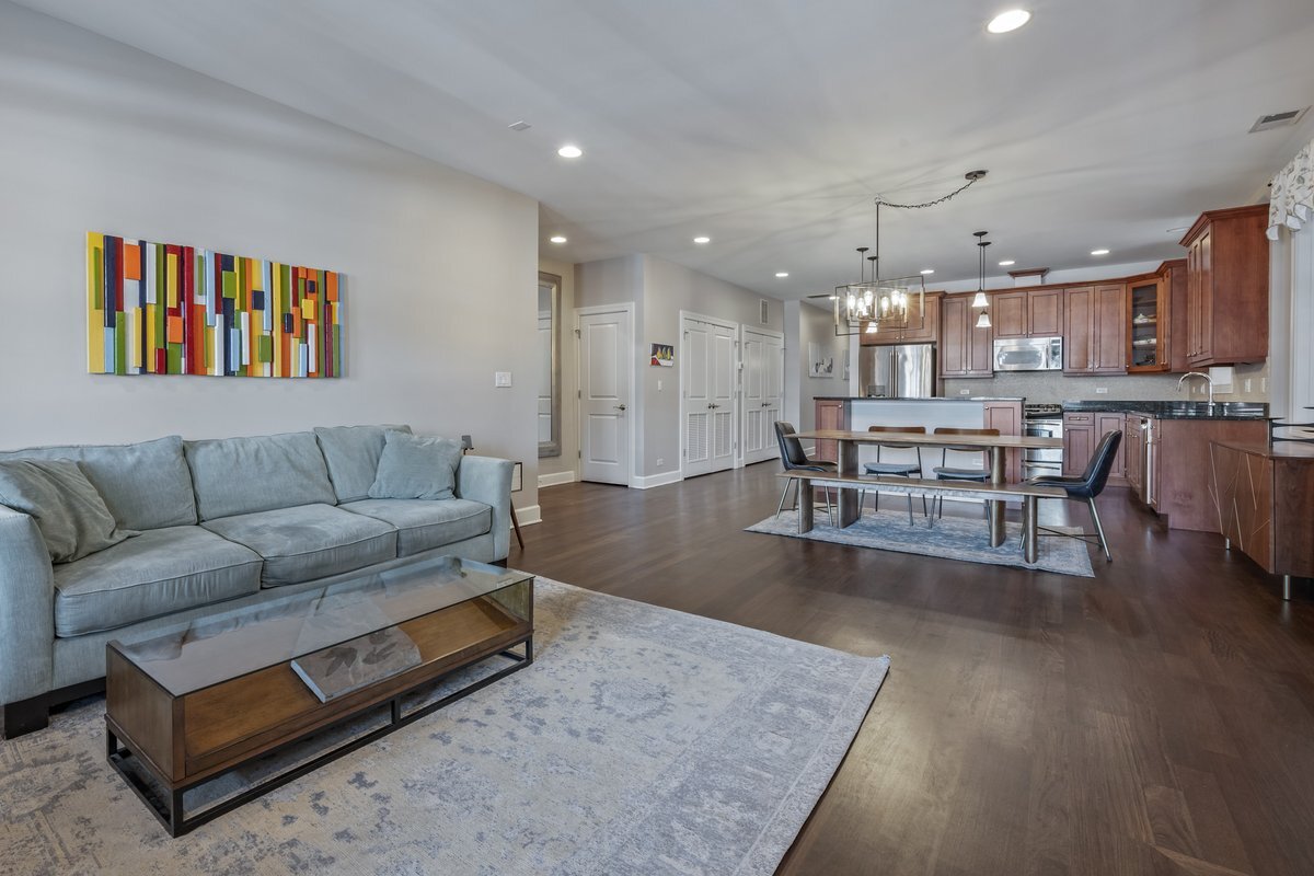 1025 W MONROE Street 3W