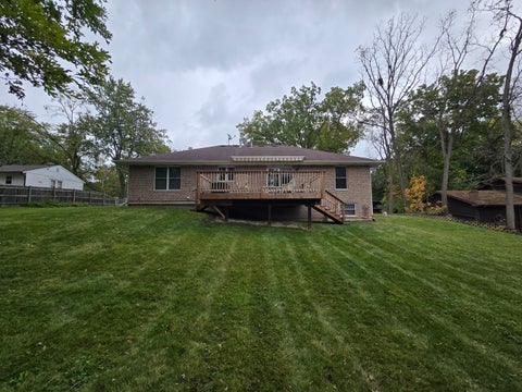 Tiny photo for 330 Kirkwood Avenue, Winthrop Harbor, IL 60096 (MLS # 12786613)