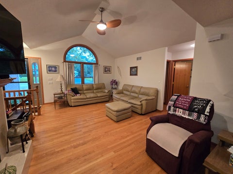 Tiny photo for 330 Kirkwood Avenue, Winthrop Harbor, IL 60096 (MLS # 12786613)