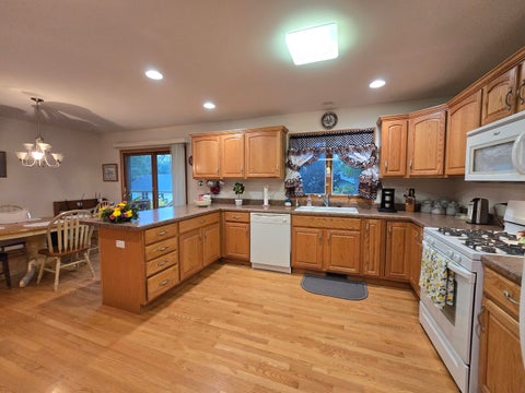 Tiny photo for 330 Kirkwood Avenue, Winthrop Harbor, IL 60096 (MLS # 12786613)