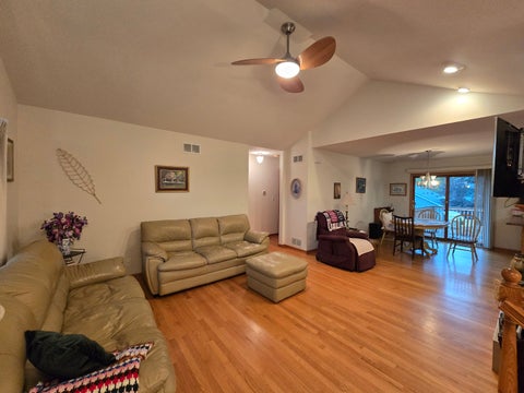 Tiny photo for 330 Kirkwood Avenue, Winthrop Harbor, IL 60096 (MLS # 12786613)