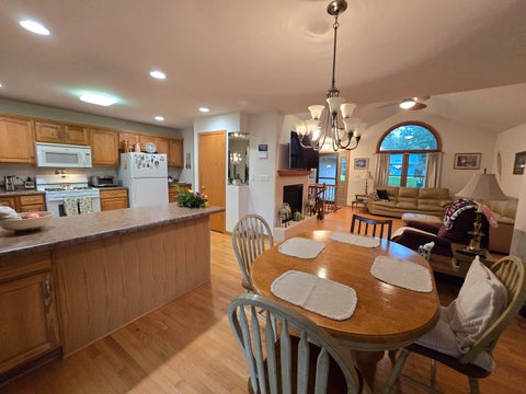 Tiny photo for 330 Kirkwood Avenue, Winthrop Harbor, IL 60096 (MLS # 12786613)