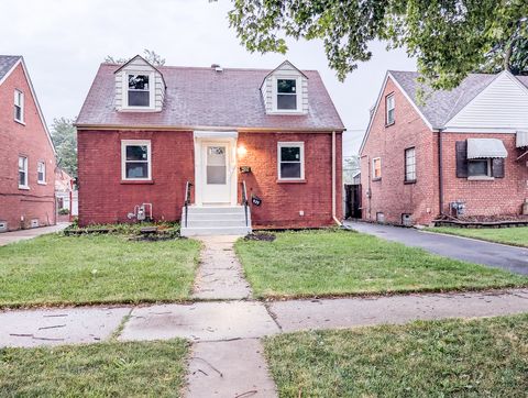 Tiny photo for 439 Morris Avenue, Bellwood, IL 60104 (MLS # 12416070)