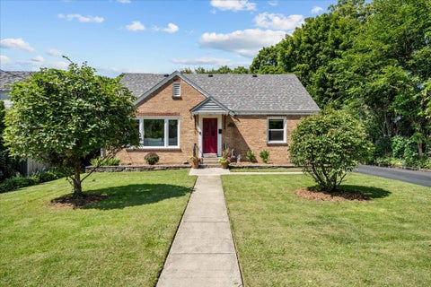 Tiny photo for 2714 Fort Sheridan Avenue, Highland Park, IL 60035 (MLS # 12686916)