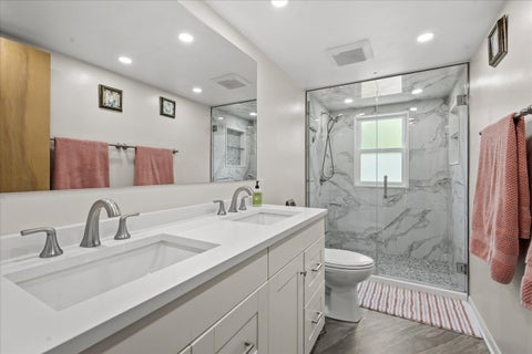Tiny photo for 2714 Fort Sheridan Avenue, Highland Park, IL 60035 (MLS # 12686916)