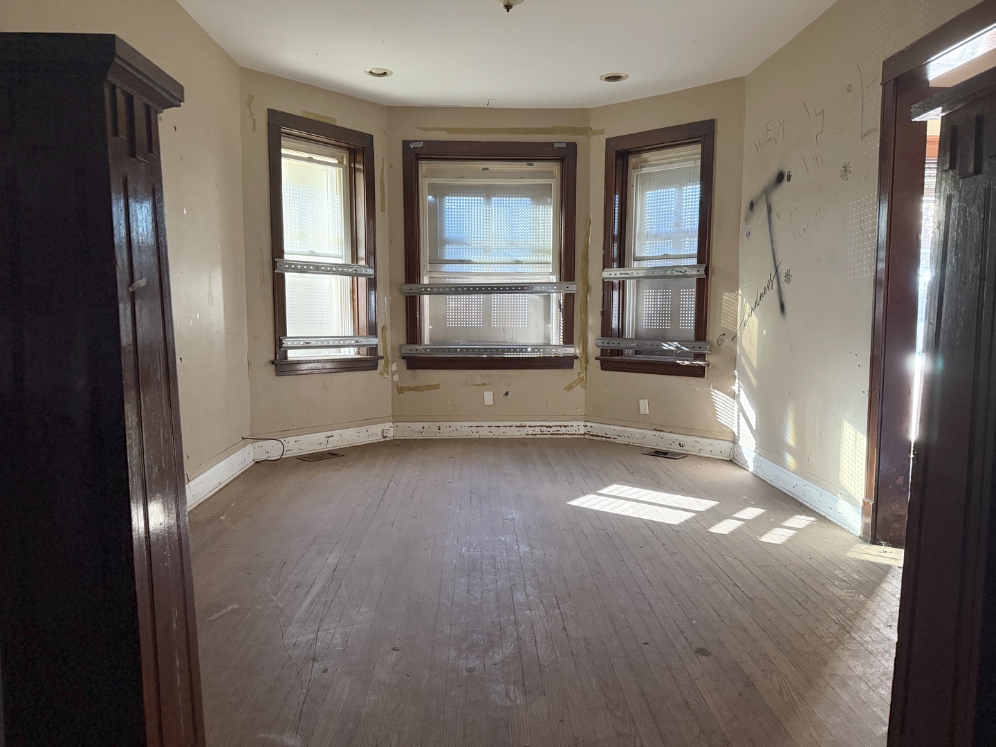 741 N Trumbull Avenue