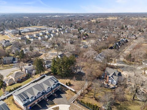 Tiny photo for 128 Harding Court, Glen Ellyn, IL 60137 (MLS # 12585201)