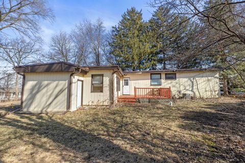Tiny photo for 128 Harding Court, Glen Ellyn, IL 60137 (MLS # 12585201)