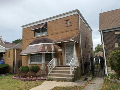 Tiny photo for 10418 S Calumet Avenue, Chicago, IL 60628 (MLS # 12493699)