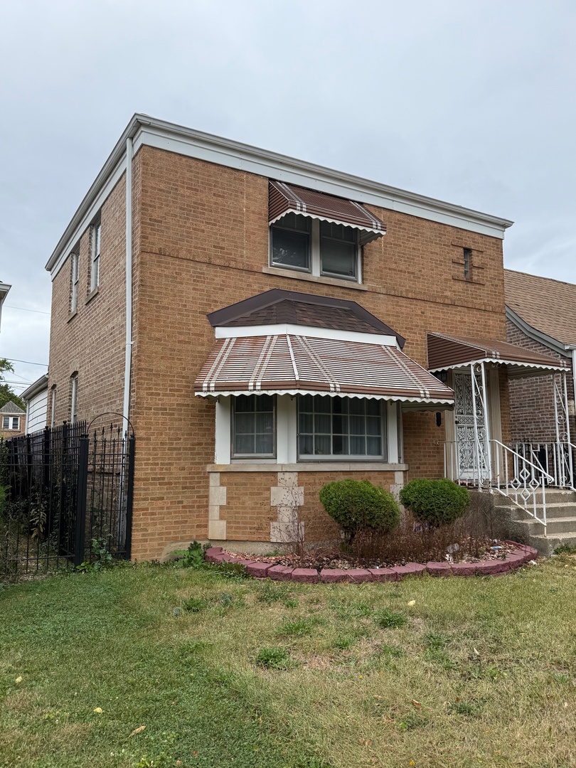 10418 S Calumet Avenue