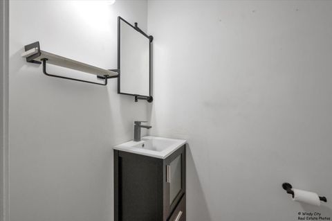 Tiny photo for 2230 Stratham Place, Hoffman Estates, IL 60169 (MLS # 12476849)