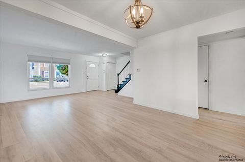 Tiny photo for 2230 Stratham Place, Hoffman Estates, IL 60169 (MLS # 12476849)