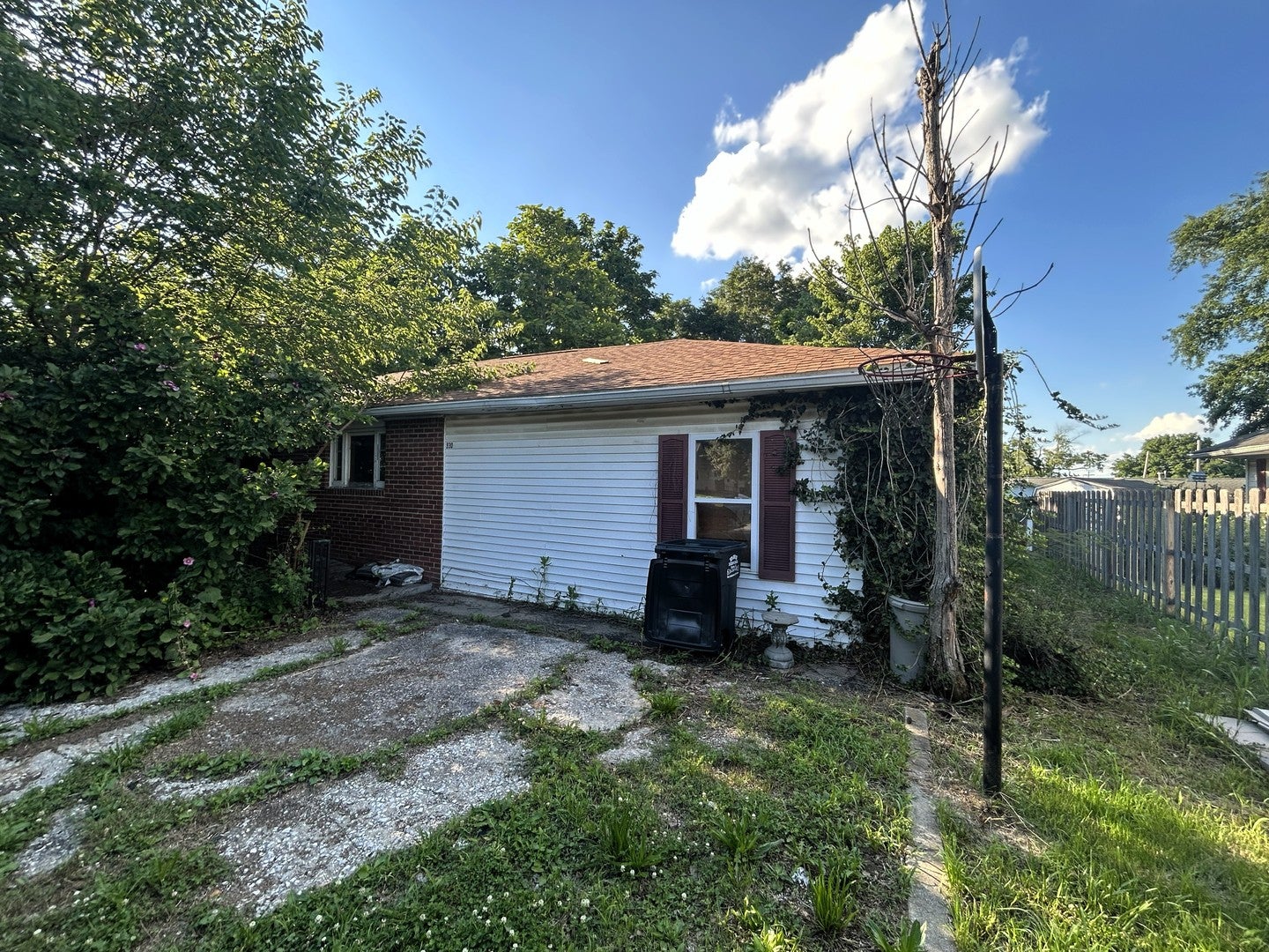 930 Vandalia Road