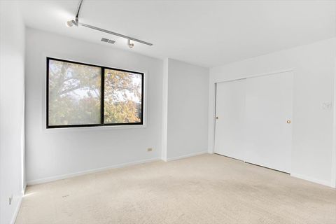 Tiny photo for 7131 N Caldwell Avenue #4S, Chicago, IL 60646 (MLS # 12585947)