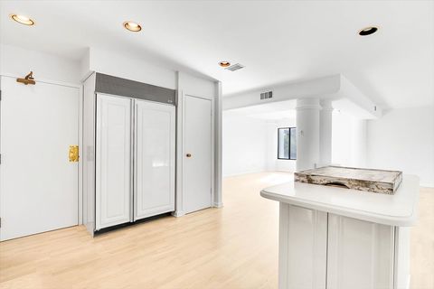 Tiny photo for 7131 N Caldwell Avenue #4S, Chicago, IL 60646 (MLS # 12585947)