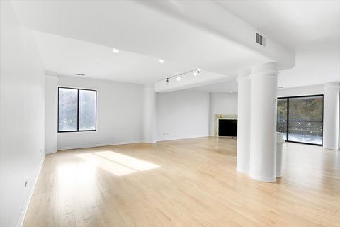 Tiny photo for 7131 N Caldwell Avenue #4S, Chicago, IL 60646 (MLS # 12585947)