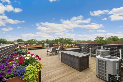 Tiny photo for 1355 W Winnemac Avenue #3, Chicago, IL 60640 (MLS # 12592014)