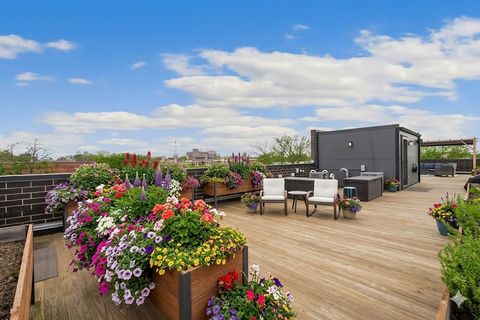 Tiny photo for 1355 W Winnemac Avenue #3, Chicago, IL 60640 (MLS # 12592014)