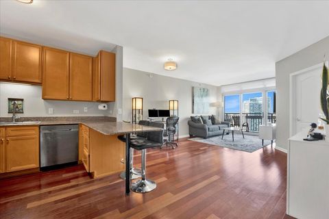 Tiny photo for 125 S Jefferson Street #2701, Chicago, IL 60661 (MLS # 12490894)