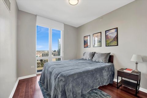 Tiny photo for 125 S Jefferson Street #2701, Chicago, IL 60661 (MLS # 12490894)