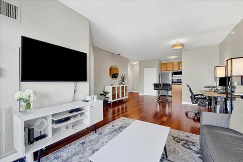 Tiny photo for 125 S Jefferson Street #2701, Chicago, IL 60661 (MLS # 12490894)