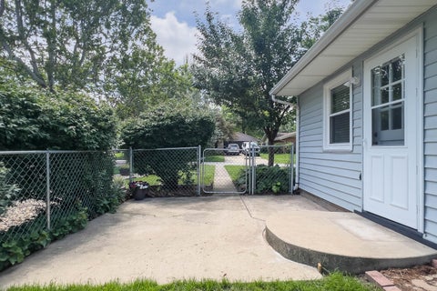 Tiny photo for 4 Woodruff Drive, Bloomington, IL 61701 (MLS # 12691403)