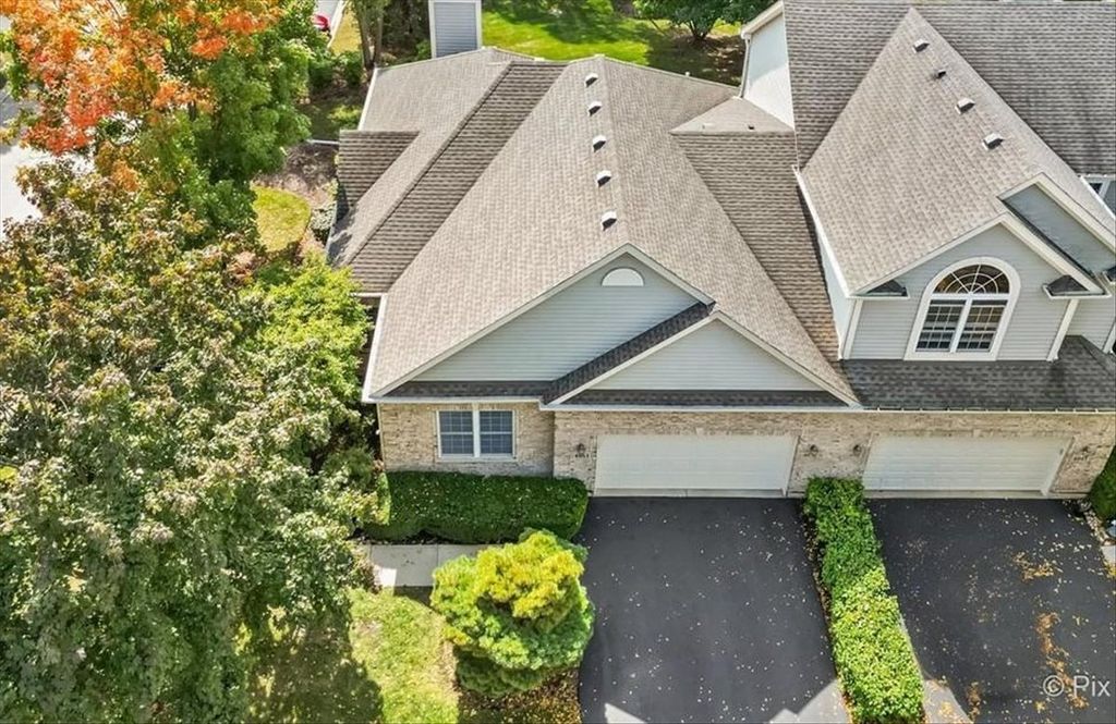Photo for 4051 Willow View Drive, Lake In The Hills, IL 60156 (MLS # 12463978)