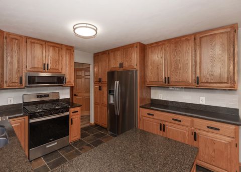 Tiny photo for 1680 Prairie Vista Circle, Bettendorf, IA 52722 (MLS # 12557535)