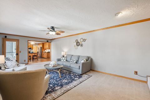Tiny photo for 1680 Prairie Vista Circle, Bettendorf, IA 52722 (MLS # 12557535)