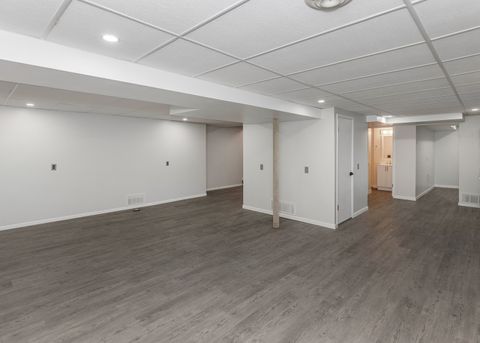 Tiny photo for 1680 Prairie Vista Circle, Bettendorf, IA 52722 (MLS # 12557535)