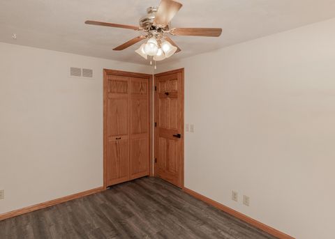 Tiny photo for 1680 Prairie Vista Circle, Bettendorf, IA 52722 (MLS # 12557535)