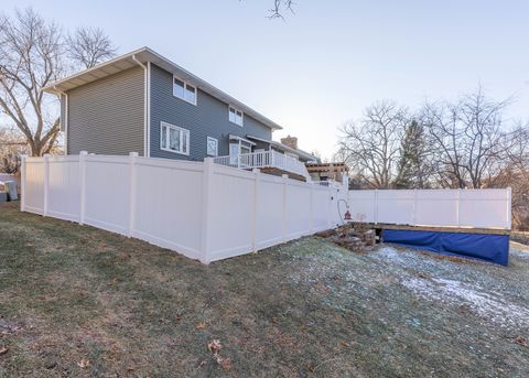 Tiny photo for 1680 Prairie Vista Circle, Bettendorf, IA 52722 (MLS # 12557535)