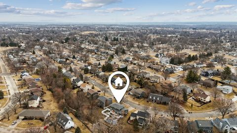 Tiny photo for 1680 Prairie Vista Circle, Bettendorf, IA 52722 (MLS # 12557535)