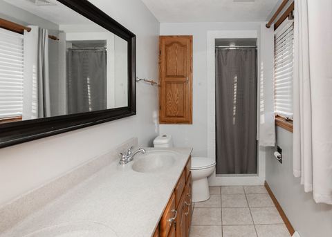 Tiny photo for 1680 Prairie Vista Circle, Bettendorf, IA 52722 (MLS # 12557535)