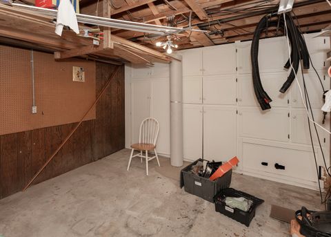 Tiny photo for 1680 Prairie Vista Circle, Bettendorf, IA 52722 (MLS # 12557535)