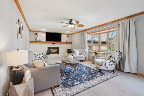 Tiny photo for 1680 Prairie Vista Circle, Bettendorf, IA 52722 (MLS # 12557535)