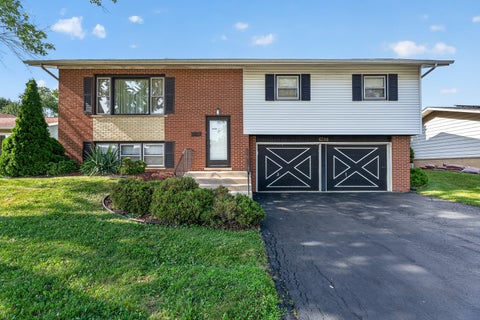 Photo of 6318 Arcadia Drive, Tinley Park, IL 60477 (MLS # 12715876)