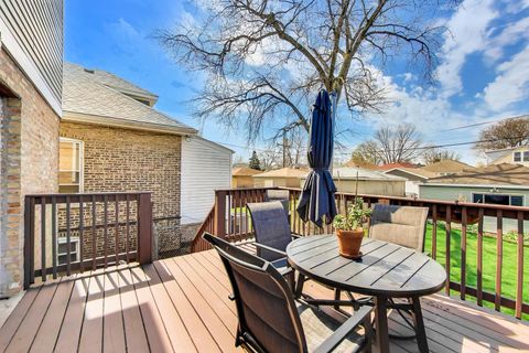 Tiny photo for 2714 Wesley Avenue, Berwyn, IL 60402 (MLS # 12616289)