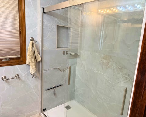 Tiny photo for 1009 S Ahrens Avenue, Lombard, IL 60148 (MLS # 12733132)