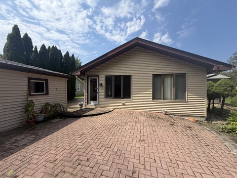 Tiny photo for 1009 S Ahrens Avenue, Lombard, IL 60148 (MLS # 12733132)