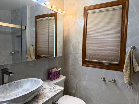 Tiny photo for 1009 S Ahrens Avenue, Lombard, IL 60148 (MLS # 12733132)