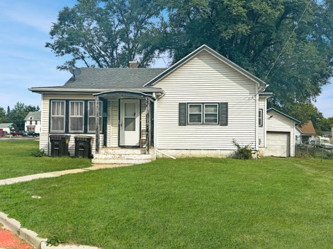 Photo of 611 S Adams Avenue, Freeport, IL 61032 (MLS # 12744533)