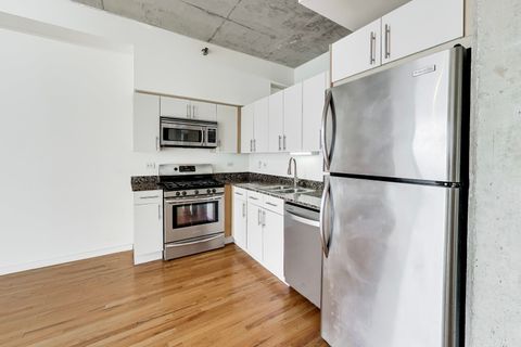 Tiny photo for 1620 S Michigan Avenue #1124, Chicago, IL 60616 (MLS # 12614018)
